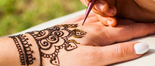 famous mehndi artist delhi
