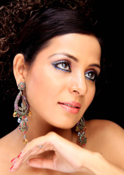 professional female model delhi